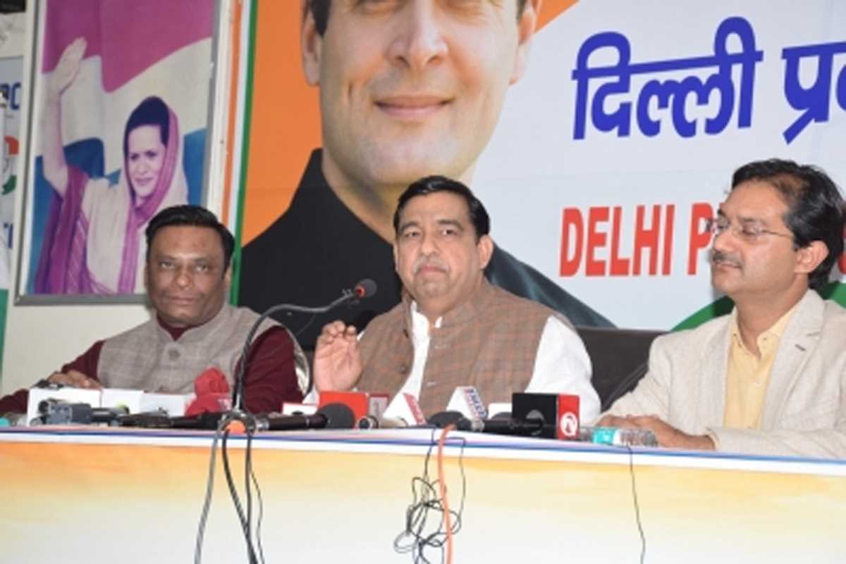 मेयर की कुर्सी हथियाने के लिए घमासान, आप पार्टी और भाजपा द्वारा लोकतांत्रिक मर्यादाओं की हत्या : अनिल भारद्वाज मेयर की कुर्सी हथियाने के लिए घमासान, आप पार्टी और भाजपा द्वारा लोकतांत्रिक मर्यादाओं की हत्या : अनिल भारद्वाज